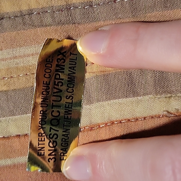 5 stone ring - Picture 3 of 4